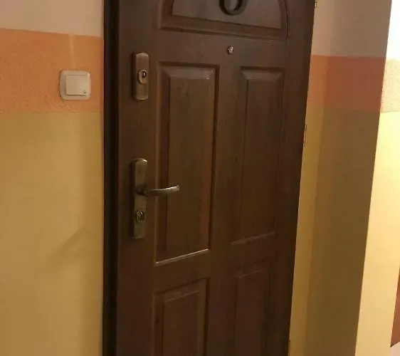 Apartman Close To 1 *