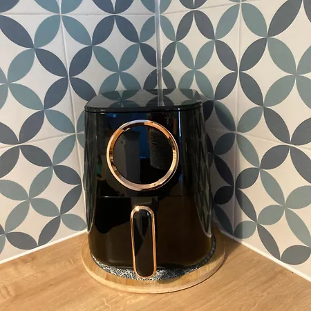 Close To 1 Apartment *