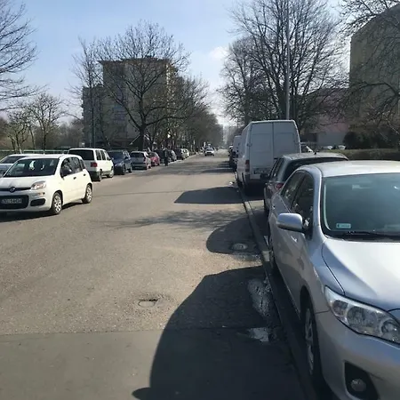 Close To 1 Apartment